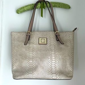 ANNE KLEIN Shoulder Purse
